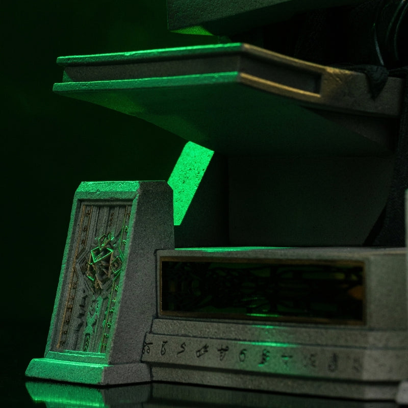 Iron Studios Avengers: Doomsday- Doctor Doom on Throne Deluxe Art Scale 1/10