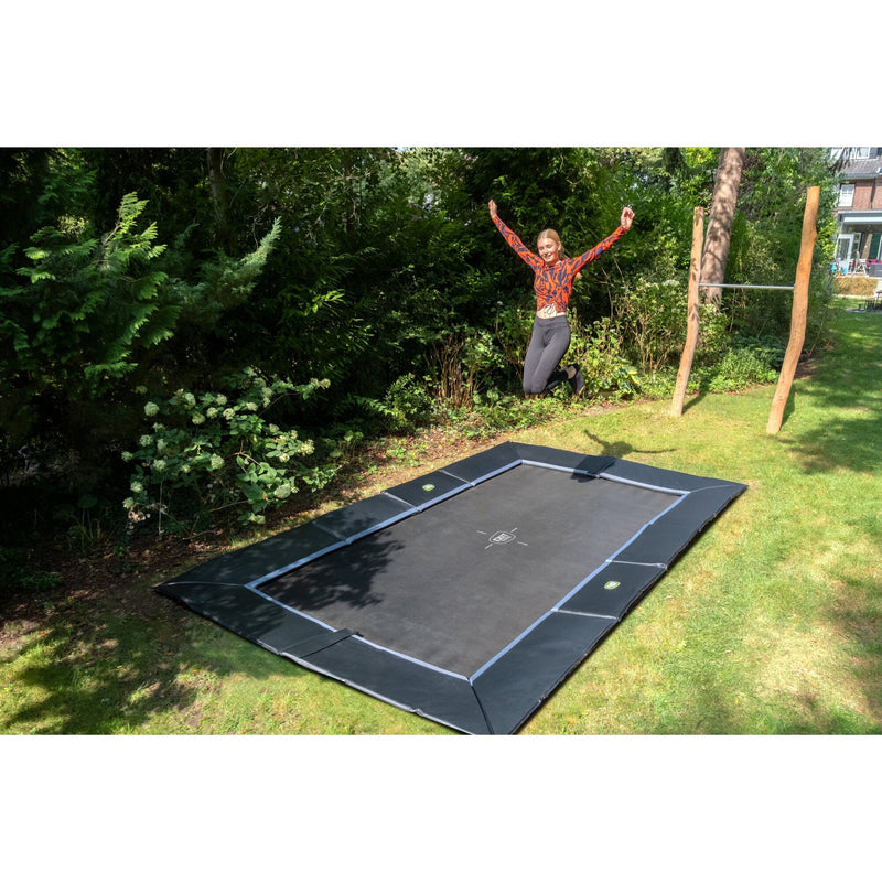Dynamic sportstrampolin i jordniveau 305 x 519 cm - Exit