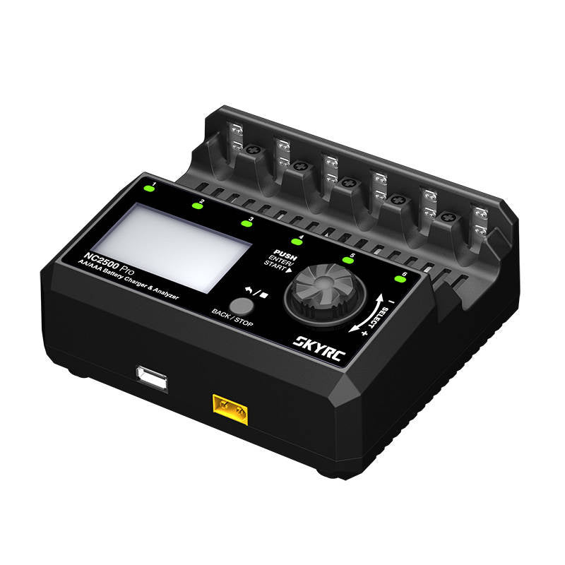 SkyRC NC2500 Pro lader AA/AAA