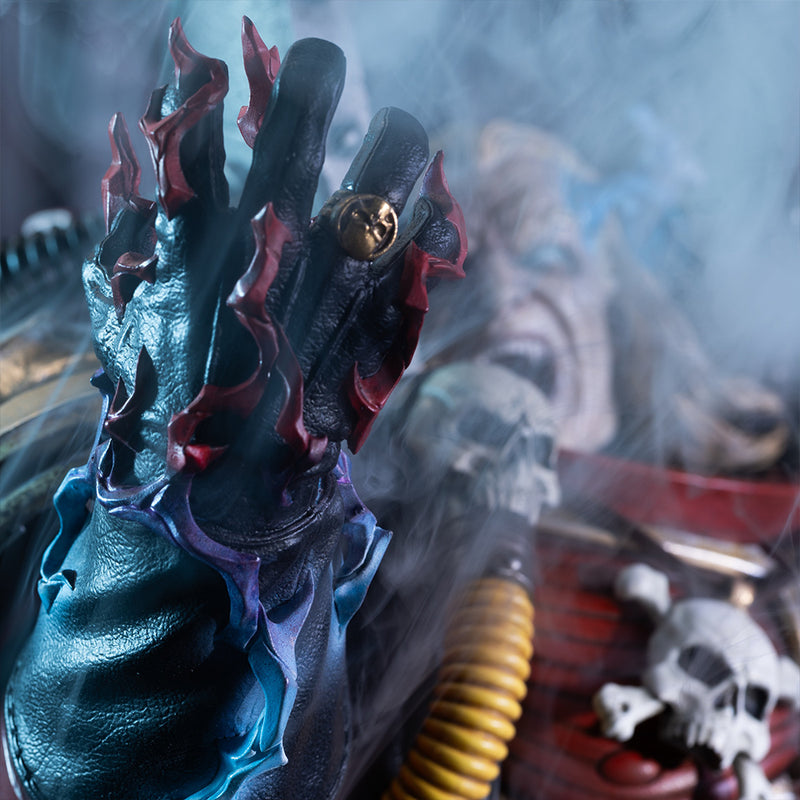 Weta Workshop Warhammer (40K) - Mephiston Lord Of Death statue - skala 1:6