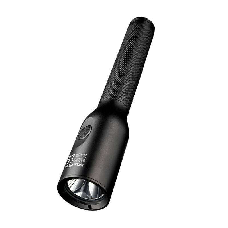 Superfire D6 lommelygte, 220 lm, 210 m rækkevidde, 4 tilstande