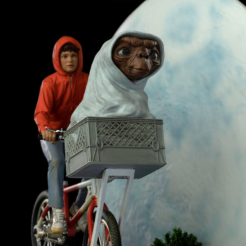 Iron Studios E.T. - E.T. & Elliot statue Deluxe Art Scale 1/10