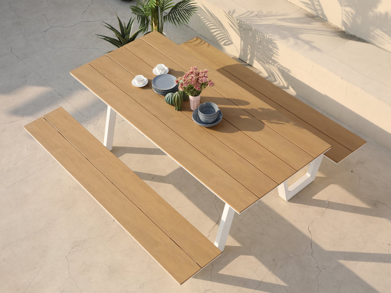 AXI Nori Picnicbord med 2 bænke - Hvid/Teak-look Polywood