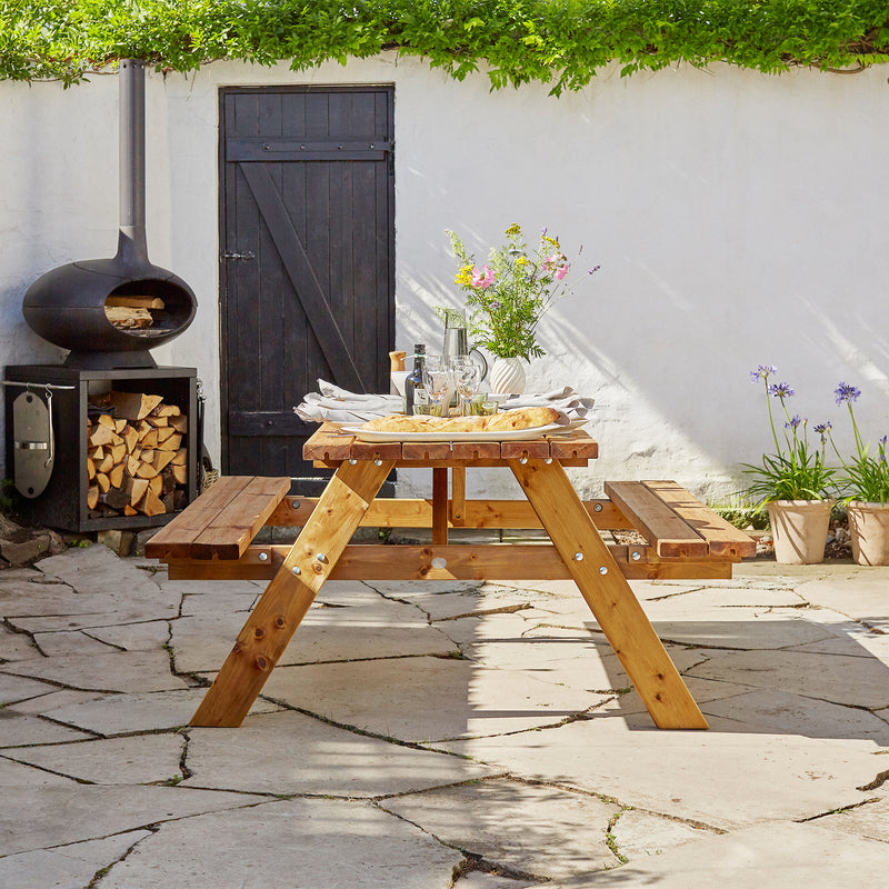 AXI Julie Picnicbord i træ Classic 177 x 154 cm - Brun