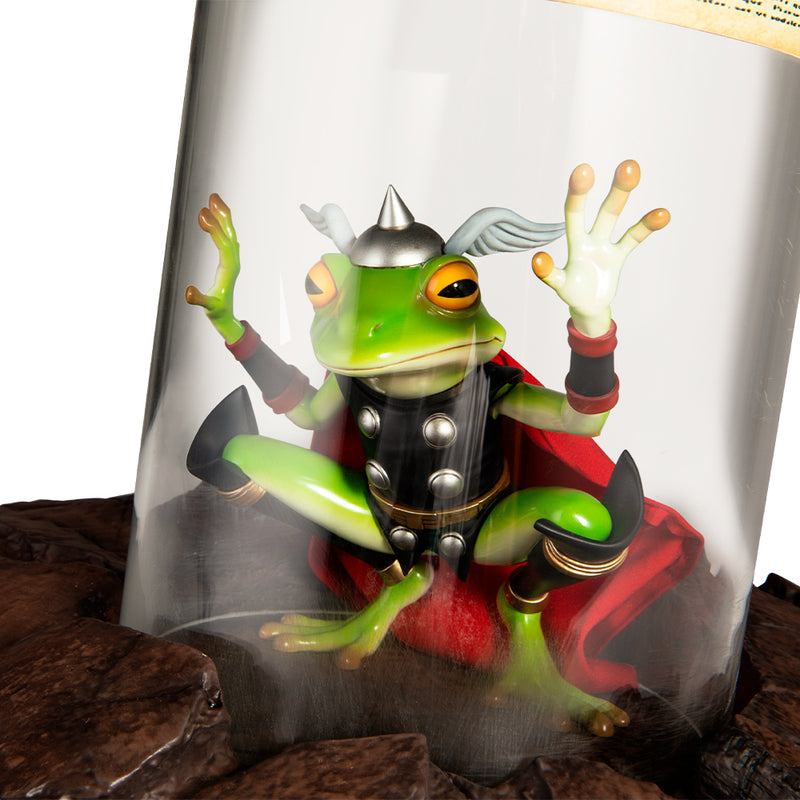 Loki Frog of Thunder statue i naturlig størrelse