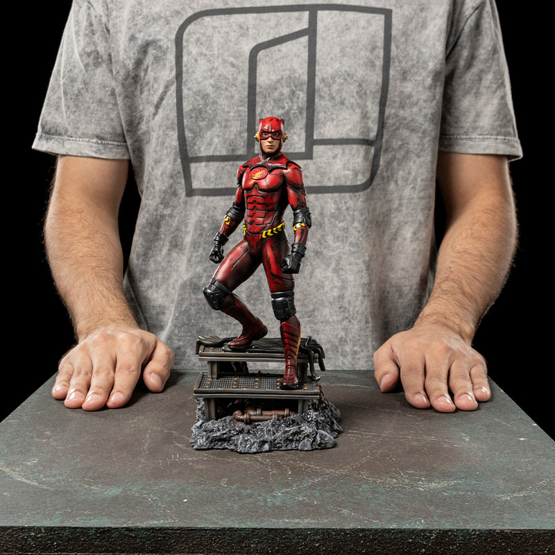 Iron Studios The Flash Movie - Flash Alternate Version statue Art Scale 1/10