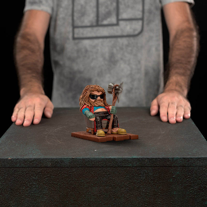 Iron Studios AVENGERS: ENDGAME - Bro Thor MiniCo figur