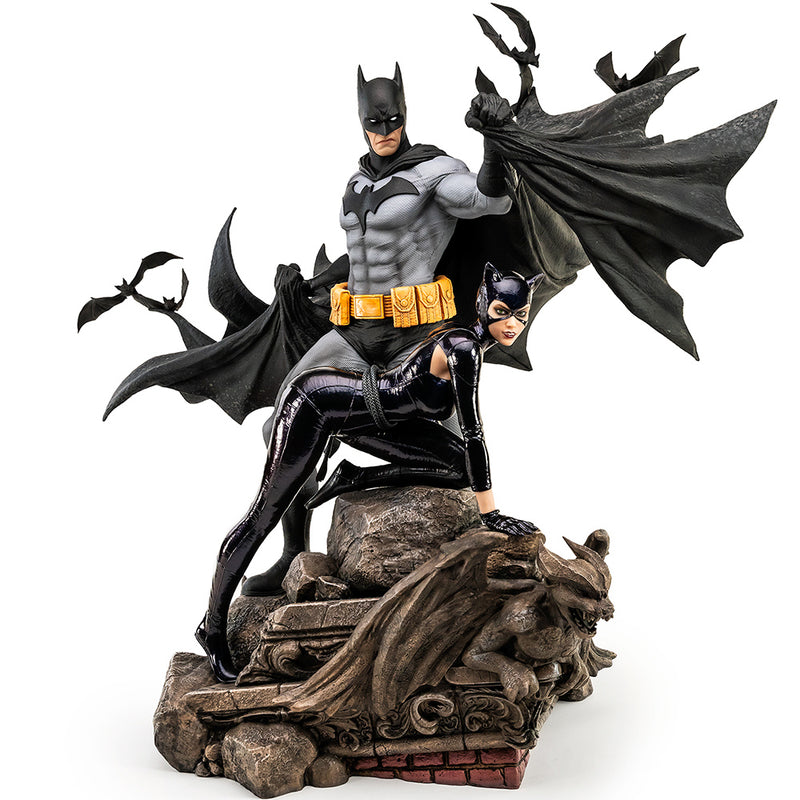 PureArts Batman: Batman & Catwoman Reunion statue skala 1/4
