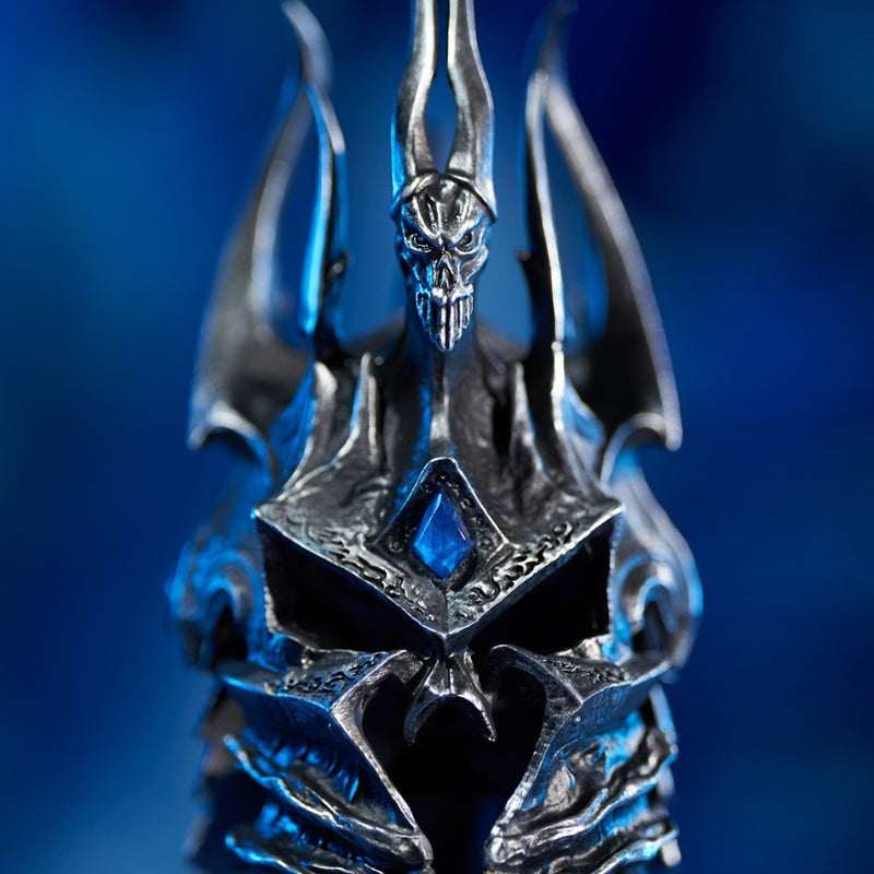 Blizzard World of Warcraft - Helm of Domination Collector's Edition replika