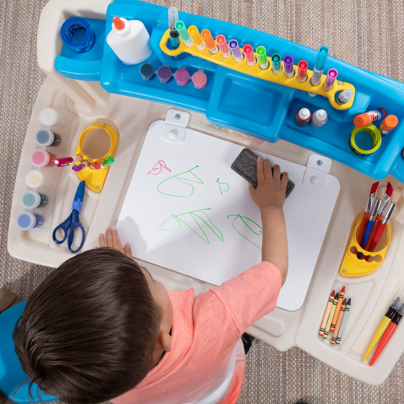 Step2 Deluxe Art Master Desk