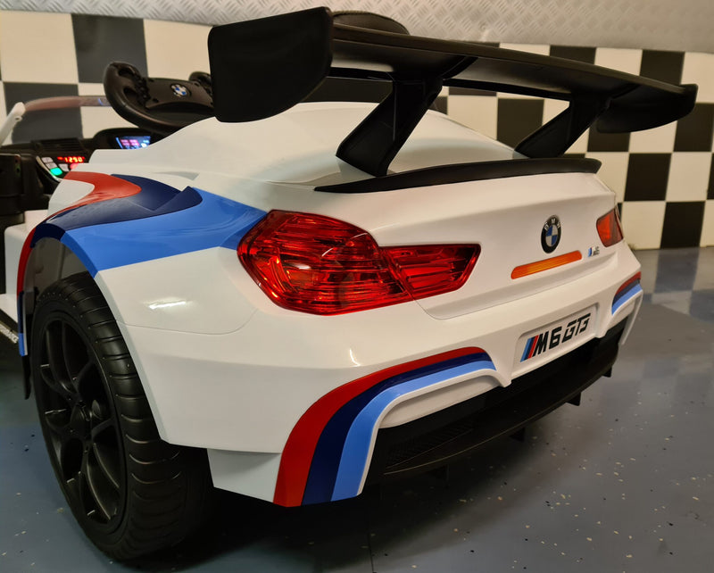 BMW M6 GT3 12V elbil til børn med fjernbetjening – hvid