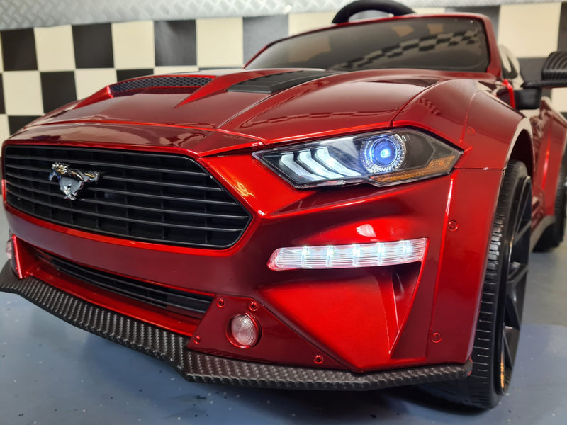 Ford Mustang 24V drift-elbil til børn – metallic rød