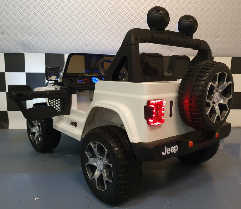Jeep Wrangler 12V elbil til børn med firehjulstræk og fjernbetjening