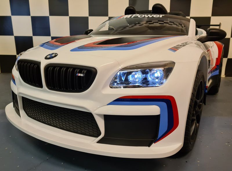 BMW M6 GT3 12V elbil til børn med fjernbetjening – hvid