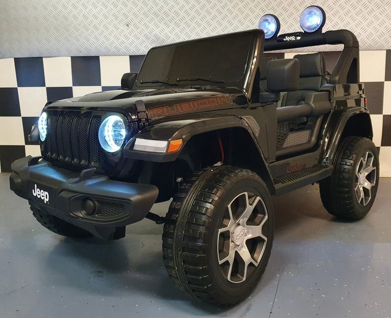 Jeep Wrangler 12V elbil til børn med firehjulstræk og fjernbetjening