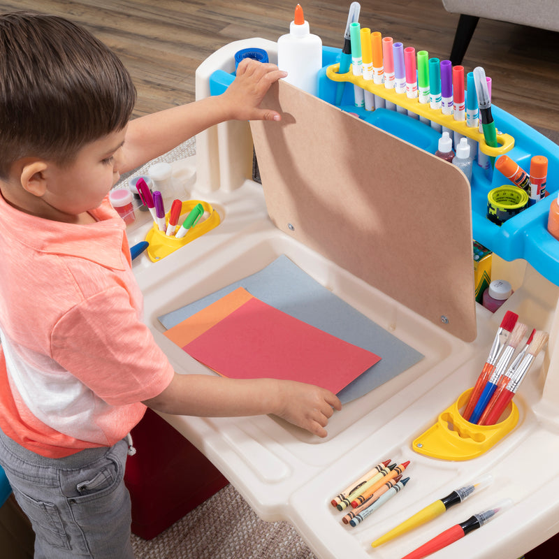 Step2 Deluxe Art Master Desk