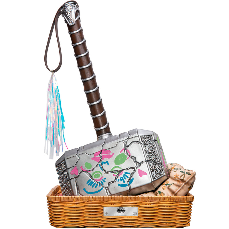 Thor: Love and Thunder Mjolnir statue i naturlig størrelse Special Edition (Love Ver.)