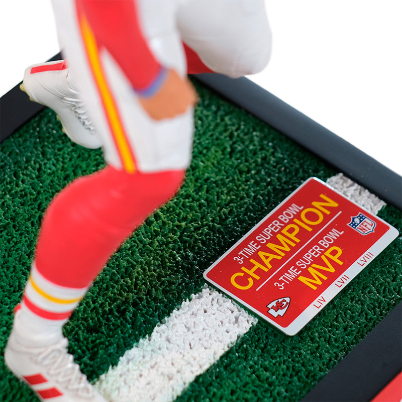 NFL Patrick Mahomes (Kansas City Chiefs) Limited Edition resinstatue i skala 1:6 McFarlane Toys