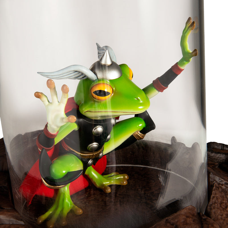 Loki Frog of Thunder statue i naturlig størrelse