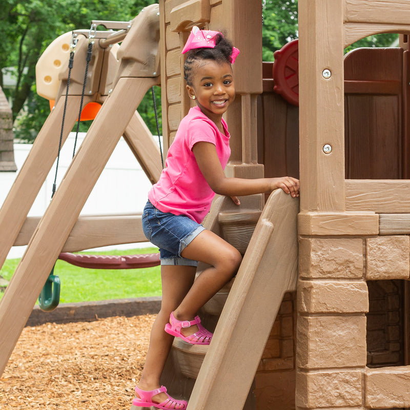 Step2 Naturally Playful Adventure Lodge Play Center
