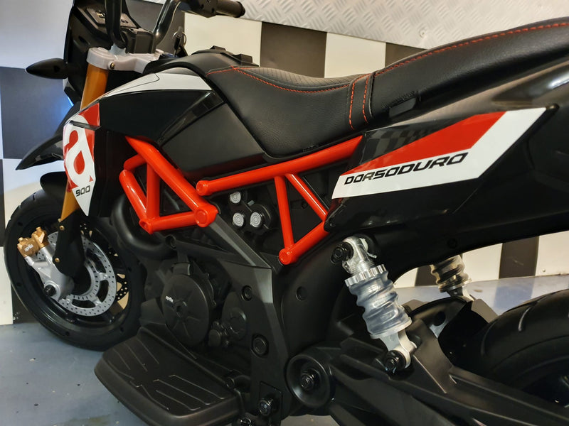 Aprilia Dorsoduro 12V elmotorcykel til børn