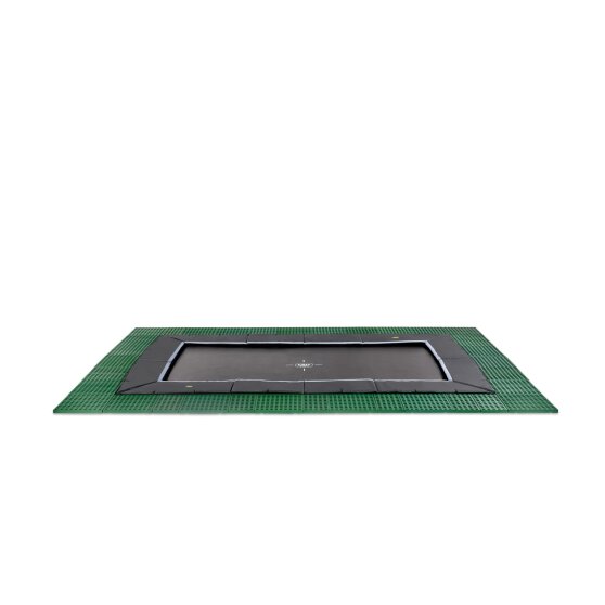 EXIT Dynamic trampolin i jordniveau 244x427cm med Freezone sikkerhedsfliser - sort