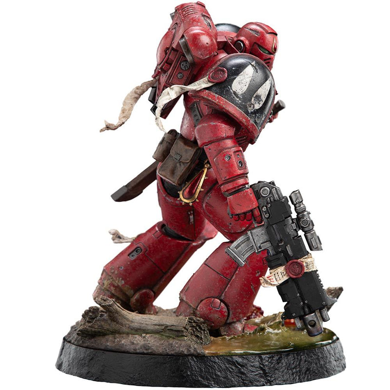 Weta Workshop Warhammer (40k): Blood Angels Intercessor Sergeant Statue - 1:10 Scale