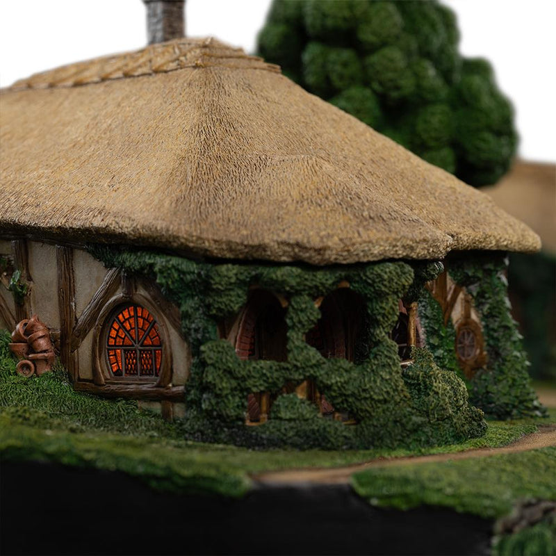 Weta Workshop The Lord Of The Rings Trilogy - The Green Dragon Inn Environment