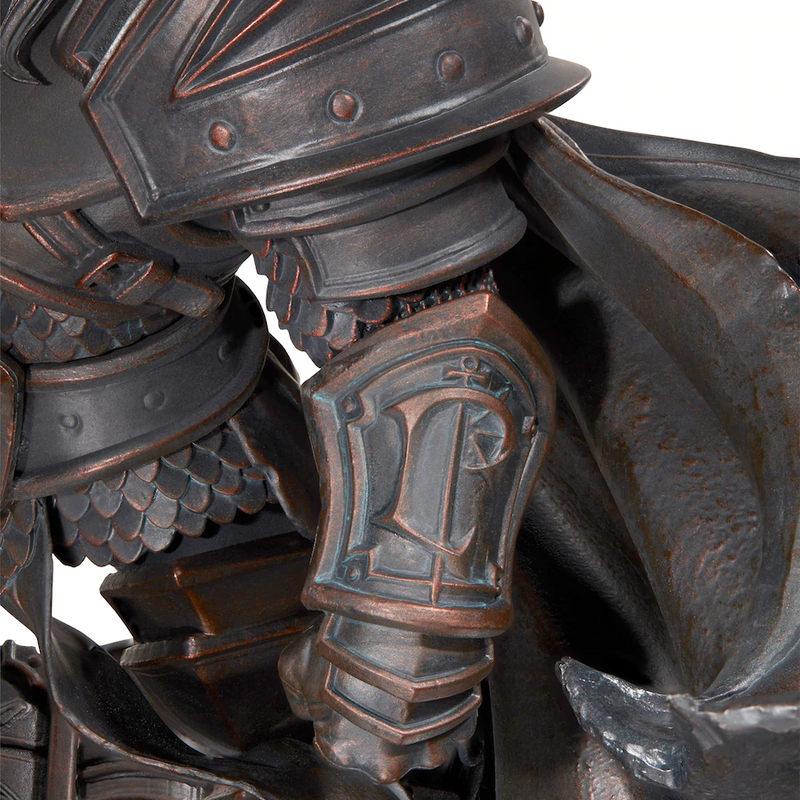 Blizzard World of Warcraft - Prince Arthas Statue