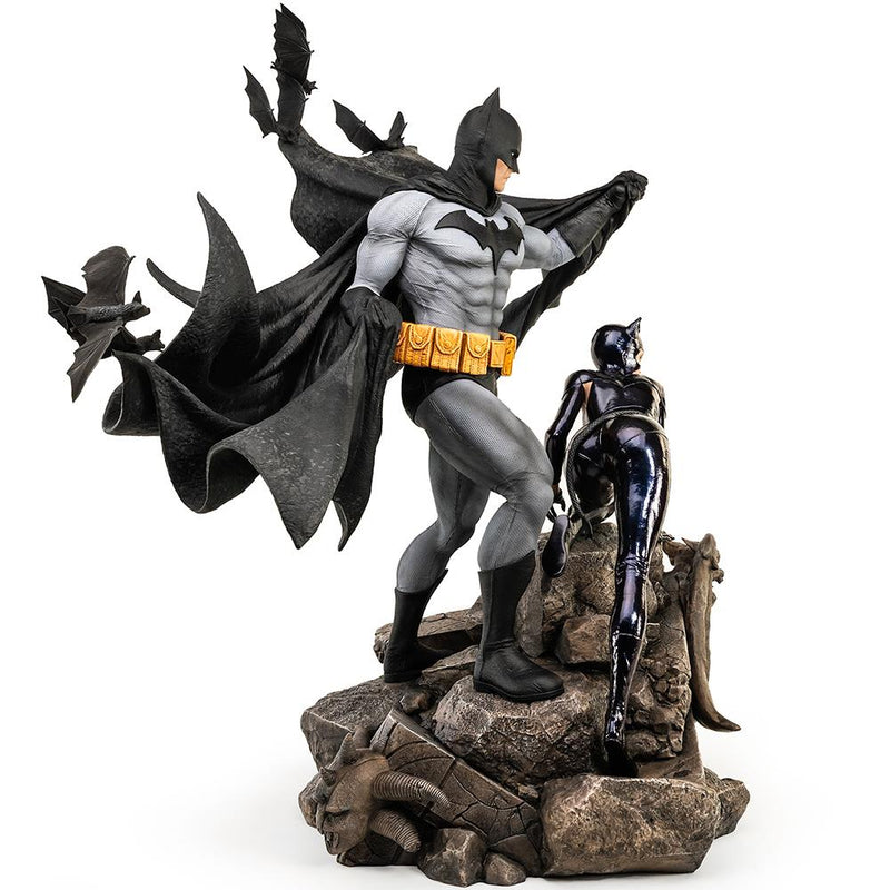 PureArts Batman : Batman & Catwoman Reunion 1/4 Scale Statue